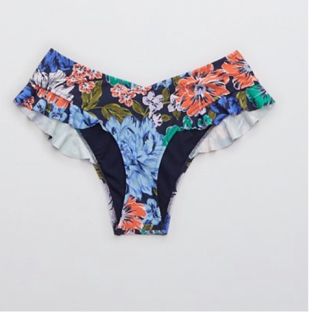 Aerie ruffle low rise cheeky bikini bottoms